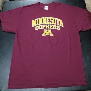 University of Minnesota Golden Gophers vintage tee.